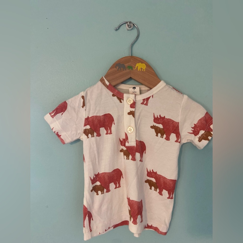 Kate Quinn Rhino Tee